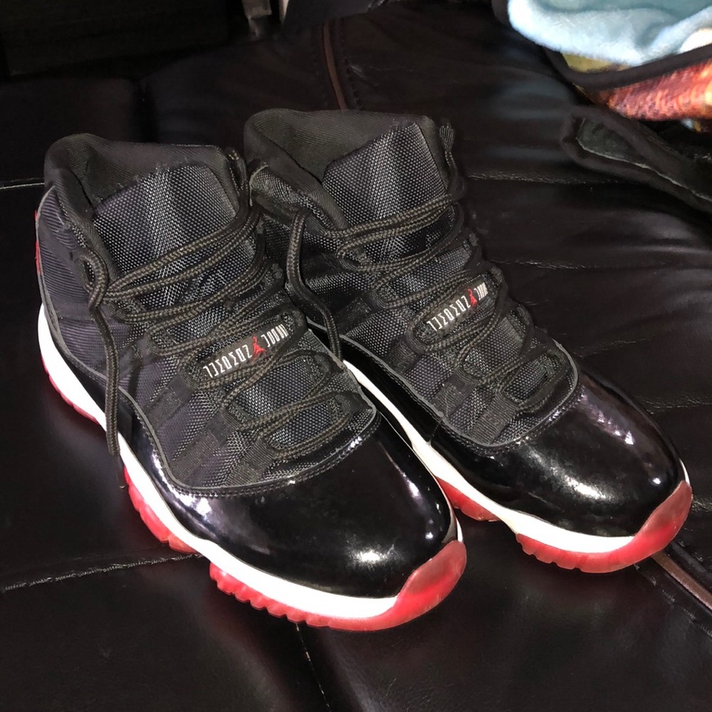 Jordan 11 Retros ‘Bred’ size 10 Men’s